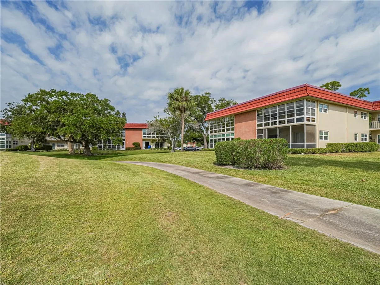 South Florida Real Estate | View 105 Spring Lake, 201 | Listing