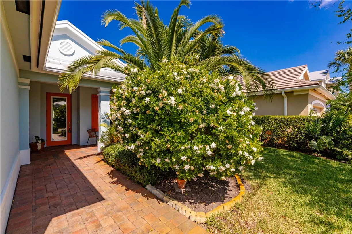 South Florida Real Estate | View 227 11th | 2 Beds, 2 Baths