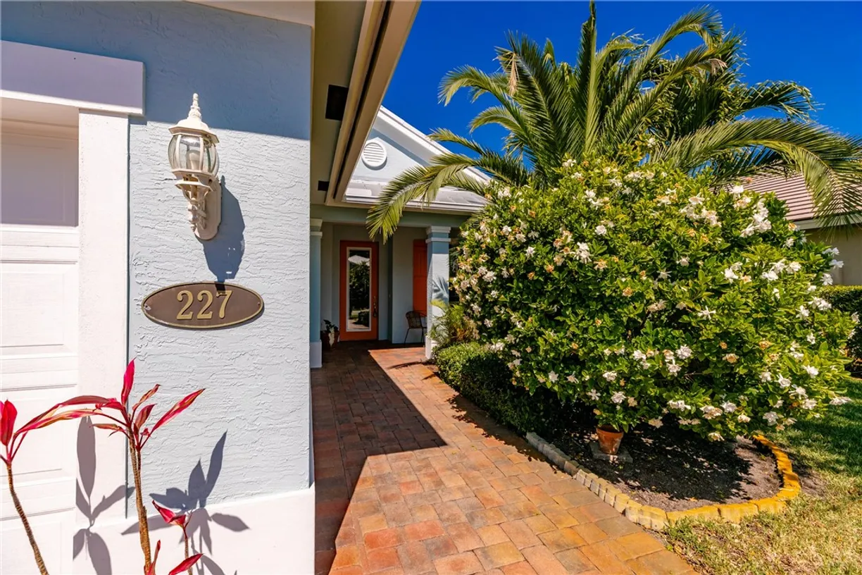 South Florida Real Estate | View 227 11th | Listing