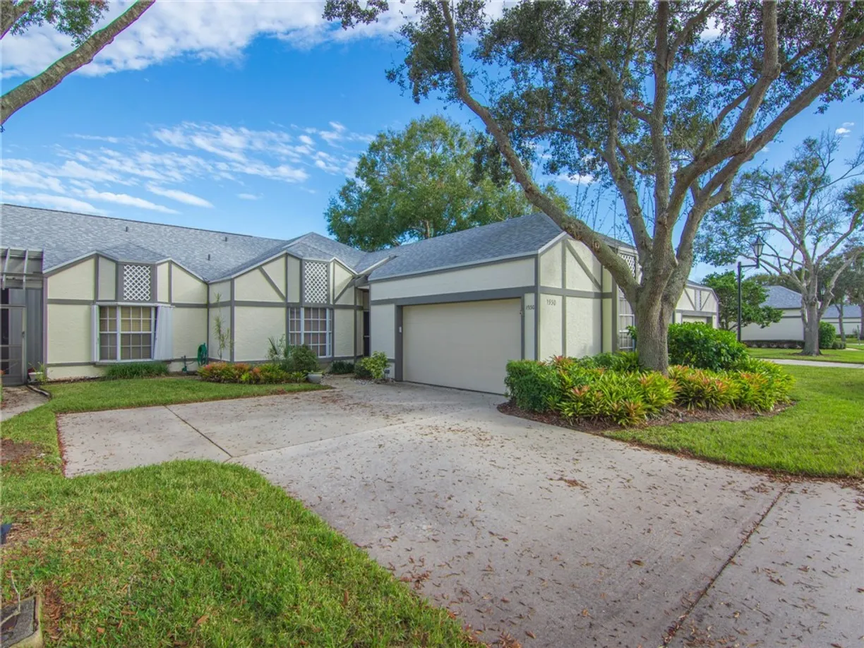 South Florida Real Estate | View 1930 Westhampton | 2 Beds, 2 Baths