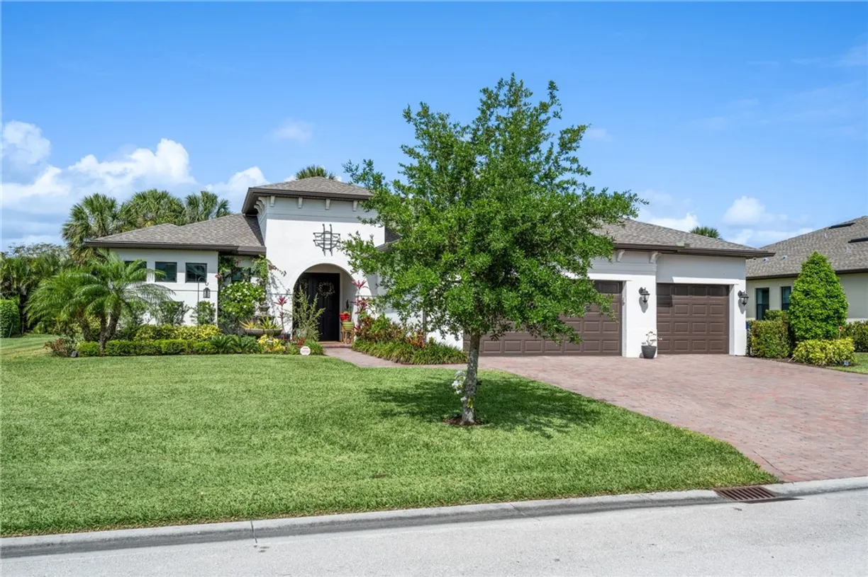 South Florida Real Estate | View 6335 Arcadia | 3 Beds, 3 Baths