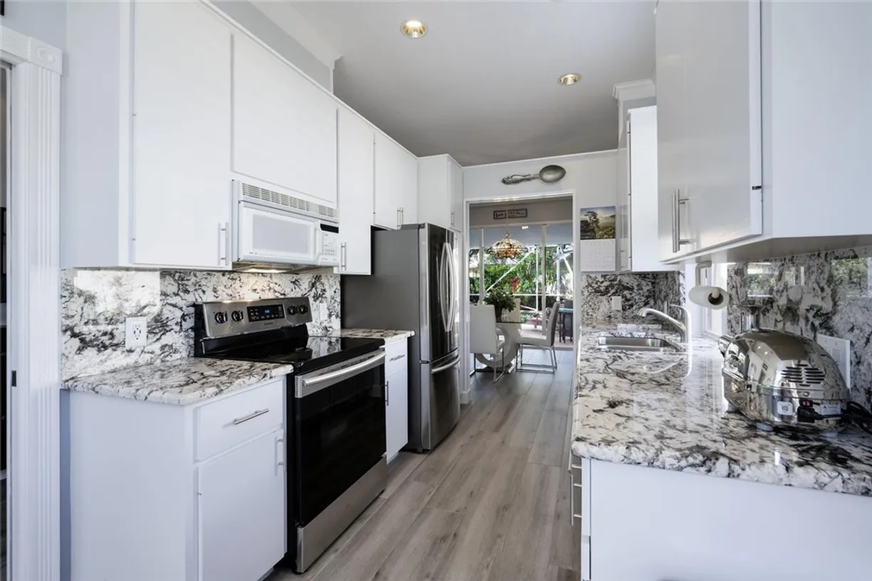 South Florida Real Estate | View 8720 Wakefield | Listing