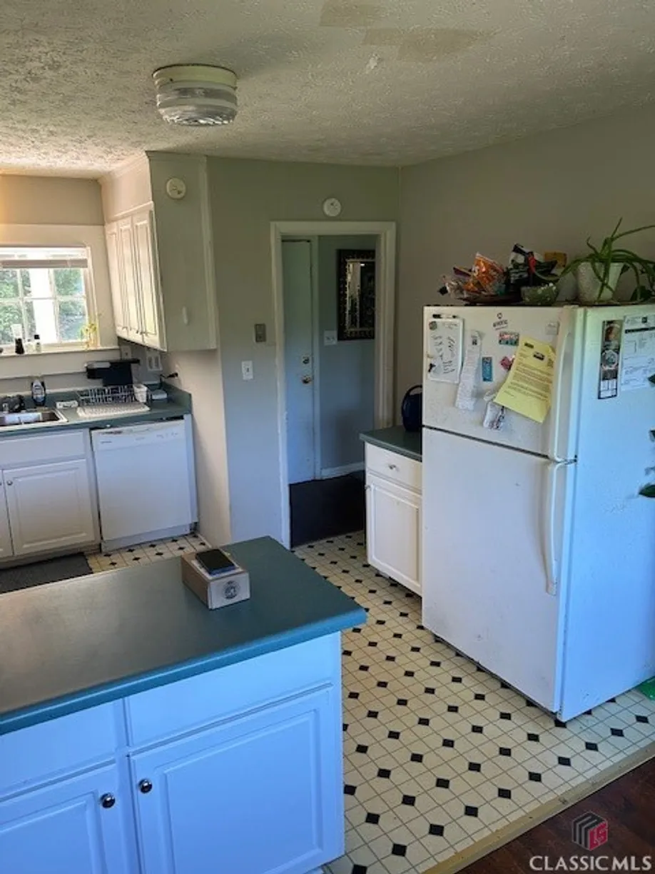 Athens, GA Real Estate | View 215 Weymanda Circle | Listing