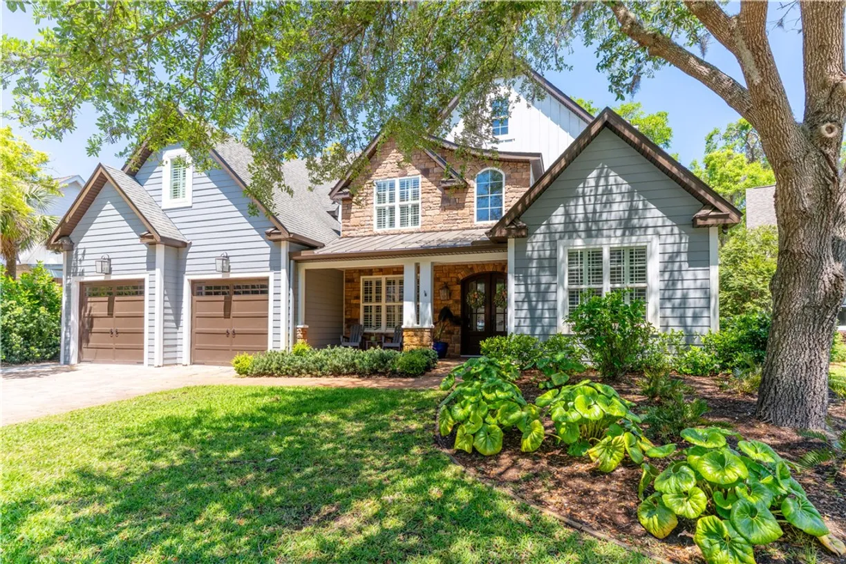 Savannah Real Estate | View 149 N Cottages Drive | Listing