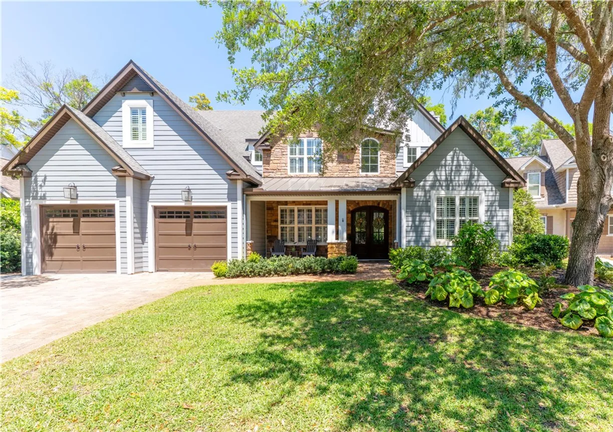 Savannah Real Estate | View 149 N Cottages Drive | 5 Beds, 4 Baths