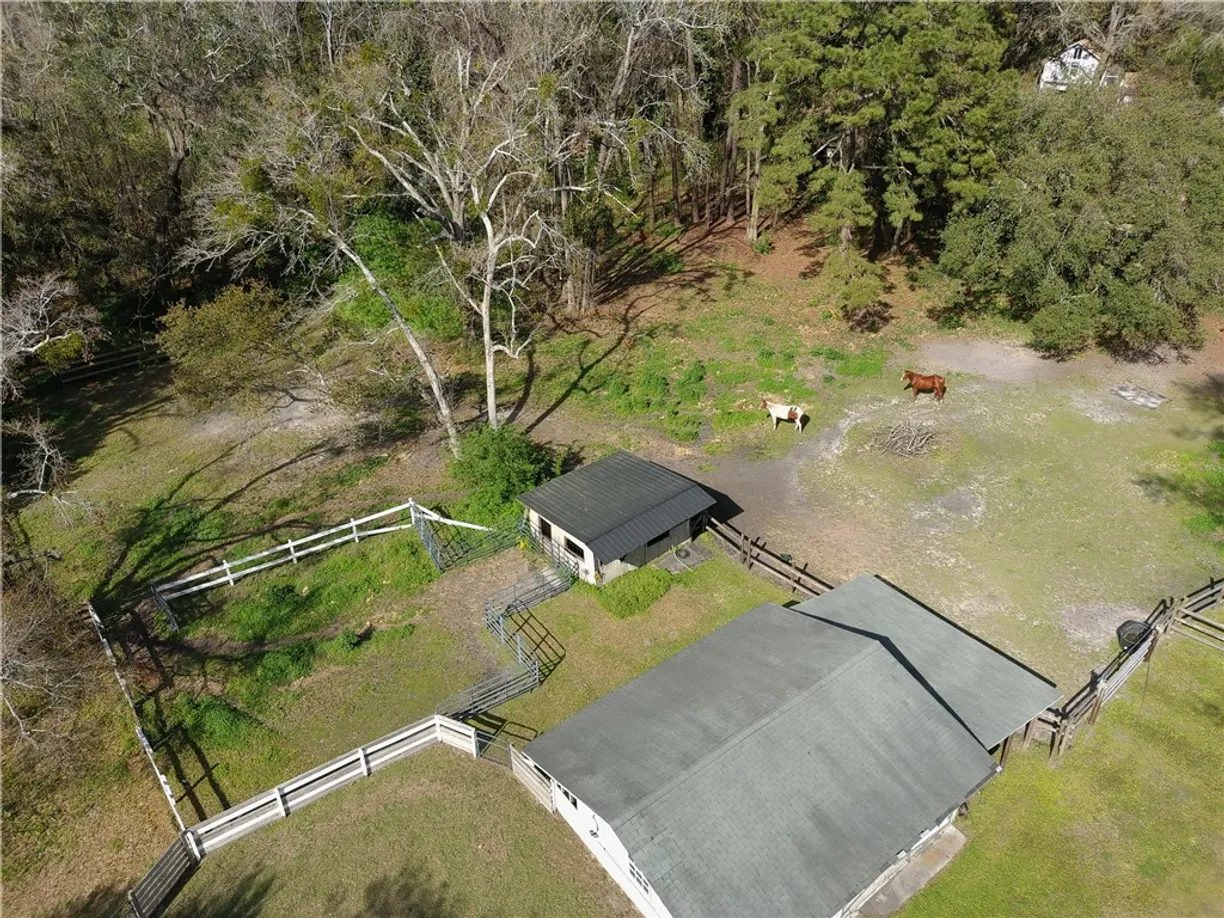 Savannah Real Estate | View 604 Blythe Island Drive | 3 Beds, 2 Baths