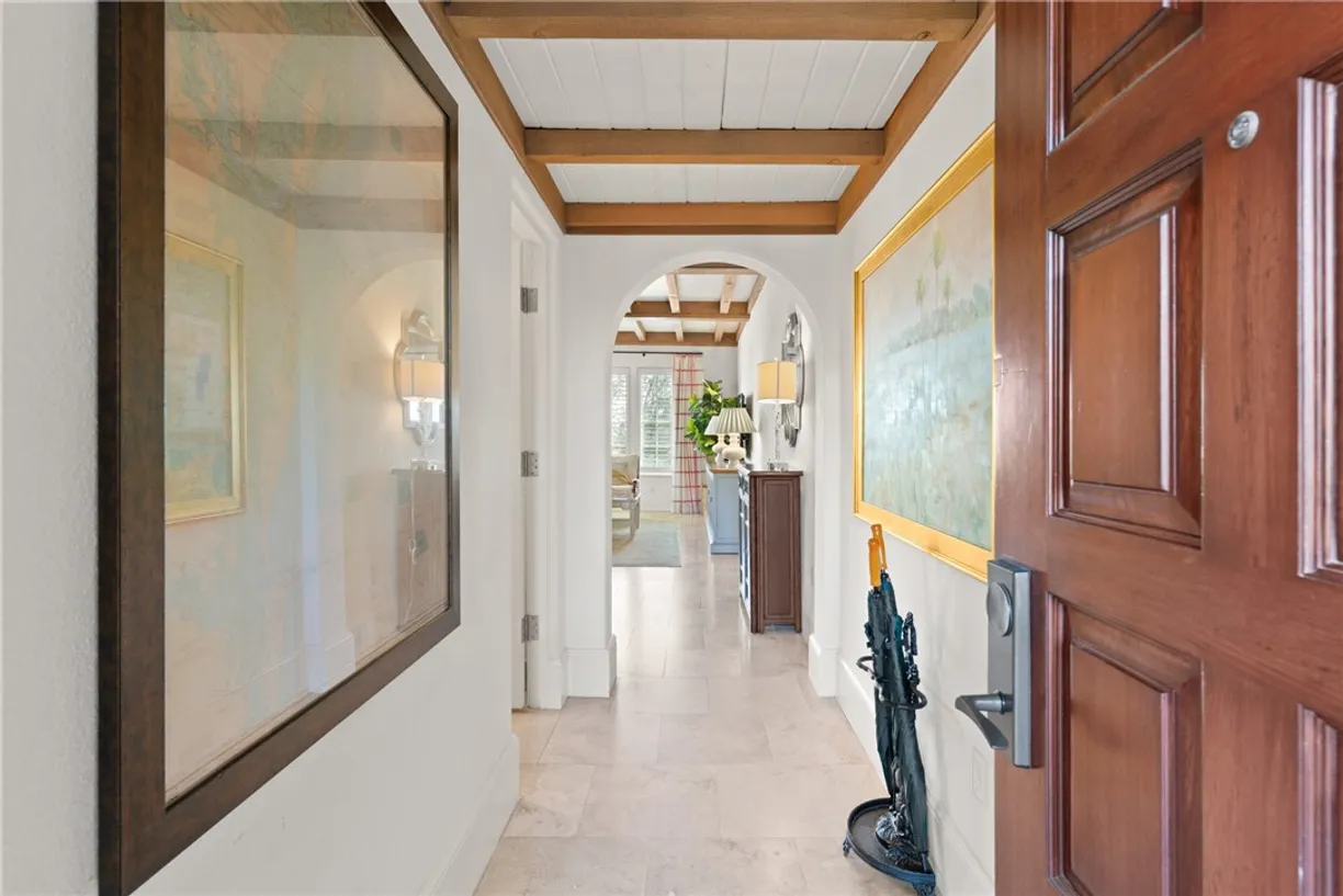 Savannah Real Estate | View 10 Dune Avenue | Listing