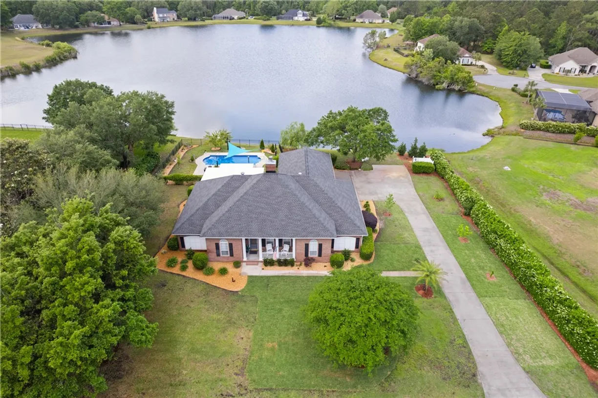Savannah Real Estate | View 126 Chinquapin Drive | 3 Beds, 2 Baths