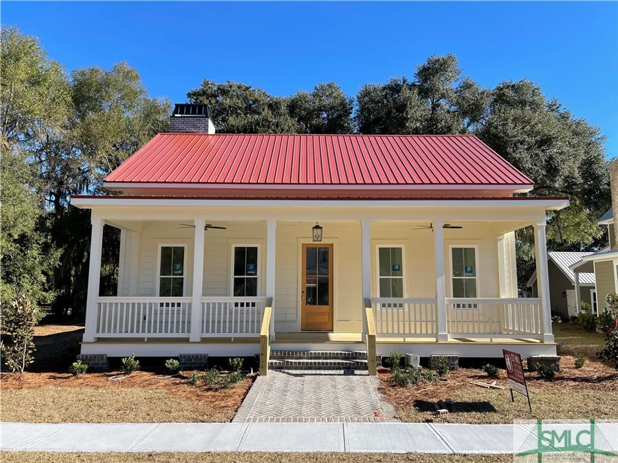 Savannah Real Estate | View 36 Salt Marsh Drive | 3 Beds, 2 Baths