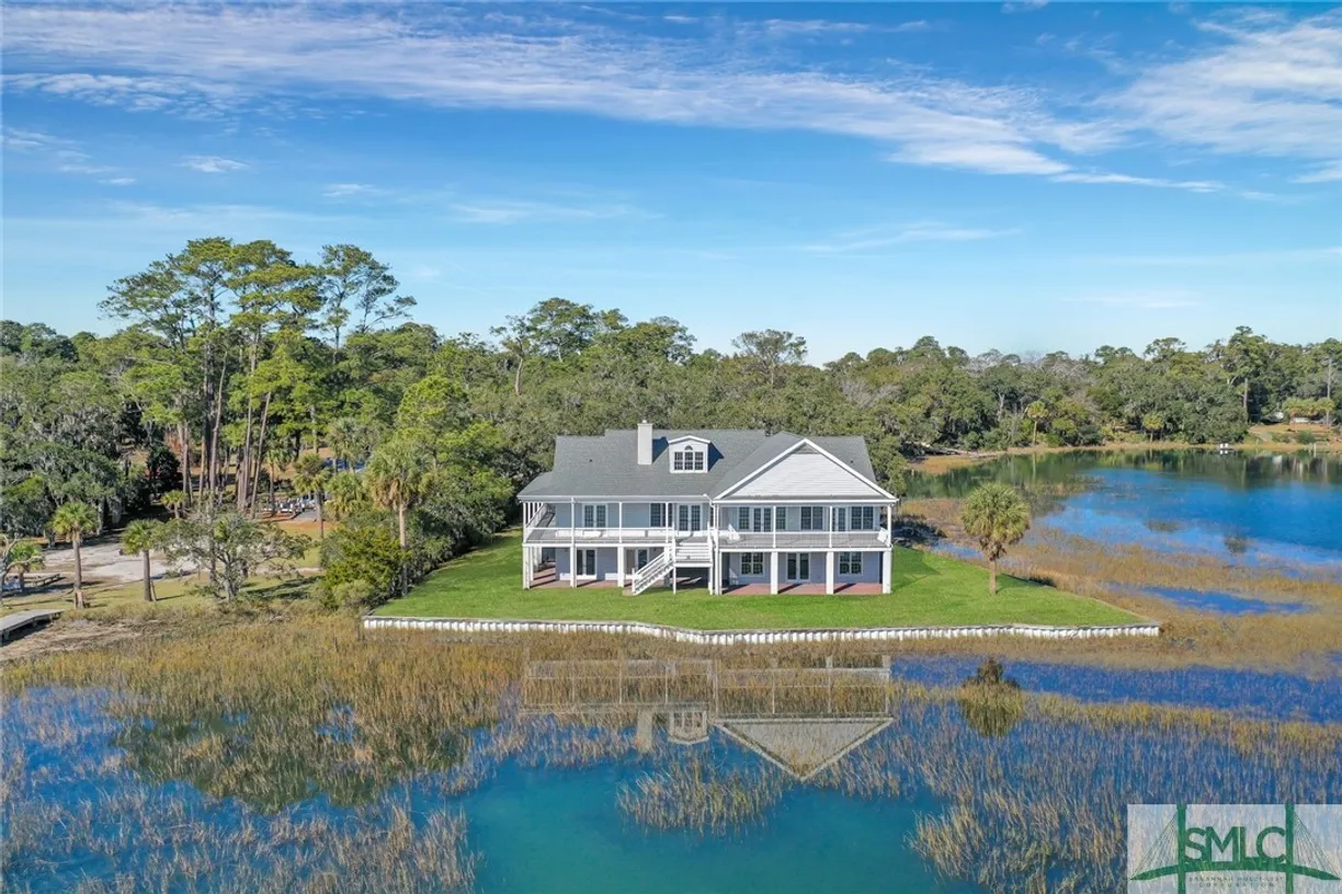 Savannah Real Estate | View 2238 Cohen Street | 3 Beds, 2 Baths
