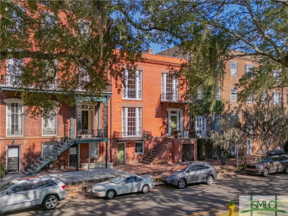 Savannah Real Estate | View 228 E Oglethorpe Avenue | Listing