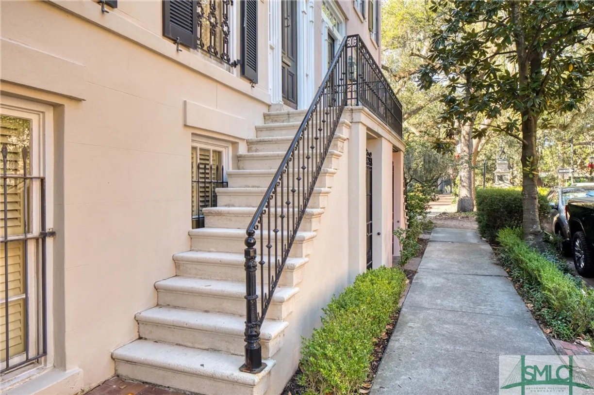 Savannah Real Estate | View 3 E Macon Street | Listing
