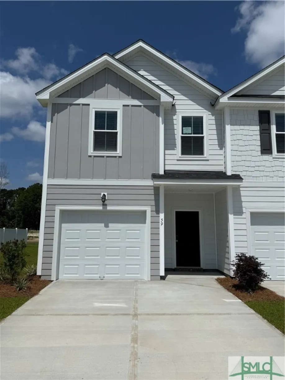 Savannah Real Estate | View 59 Stafford Loop | 3 Beds, 2 Baths