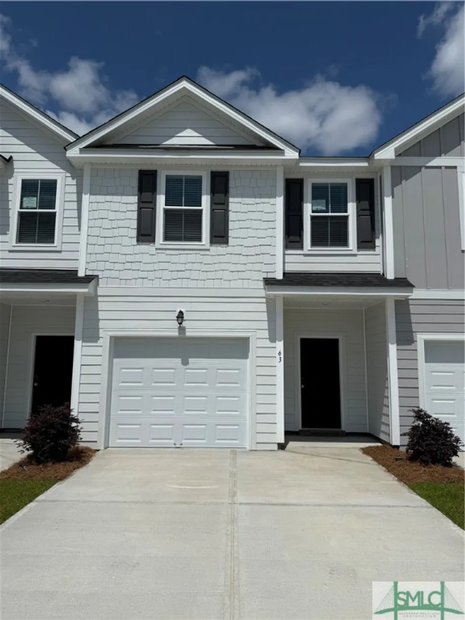 Savannah Real Estate | View 63 Stafford Loop | 3 Beds, 2 Baths