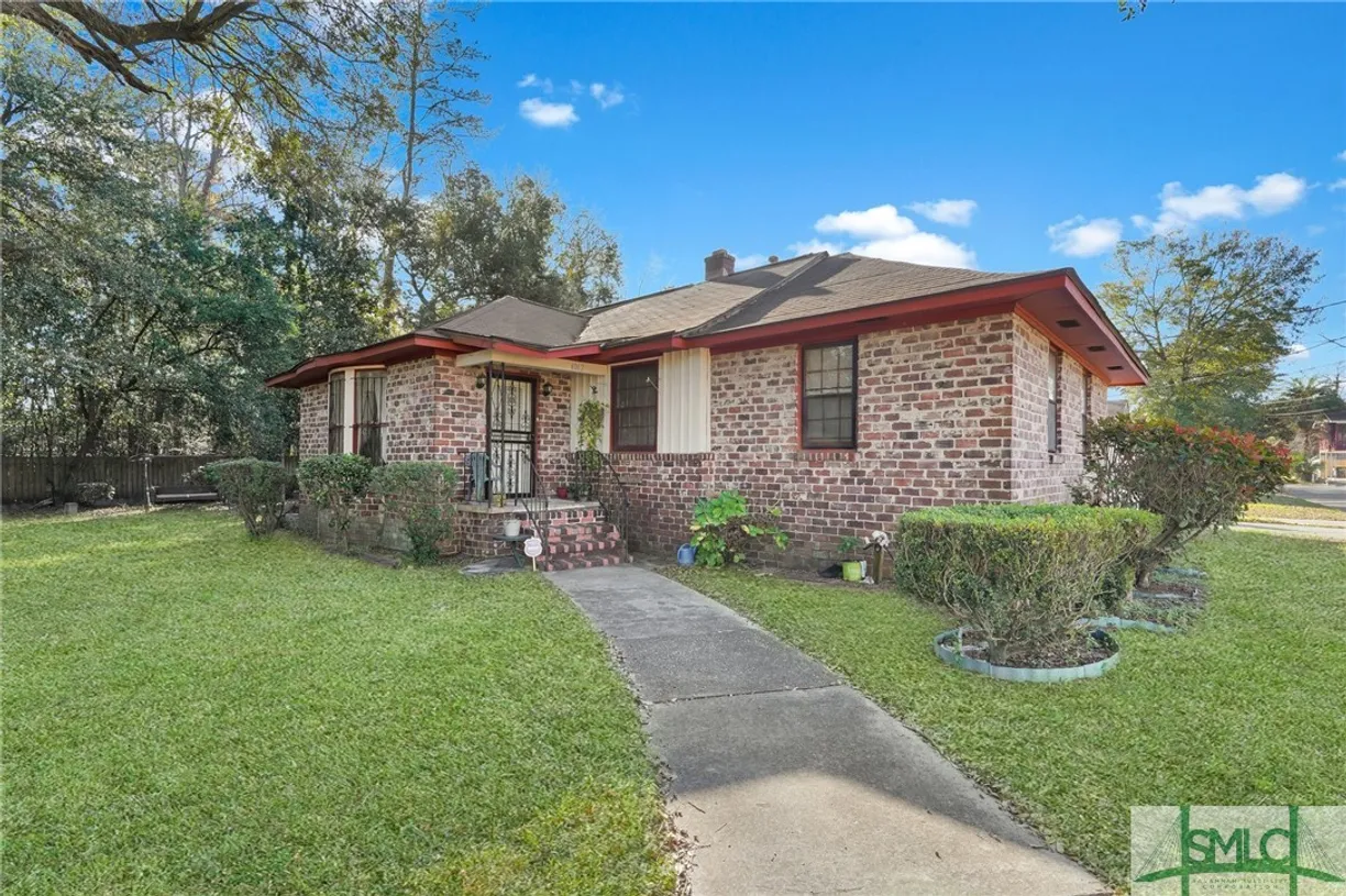 Savannah Real Estate | View 4062 Columbia Avenue | 4 Beds, 2 Baths