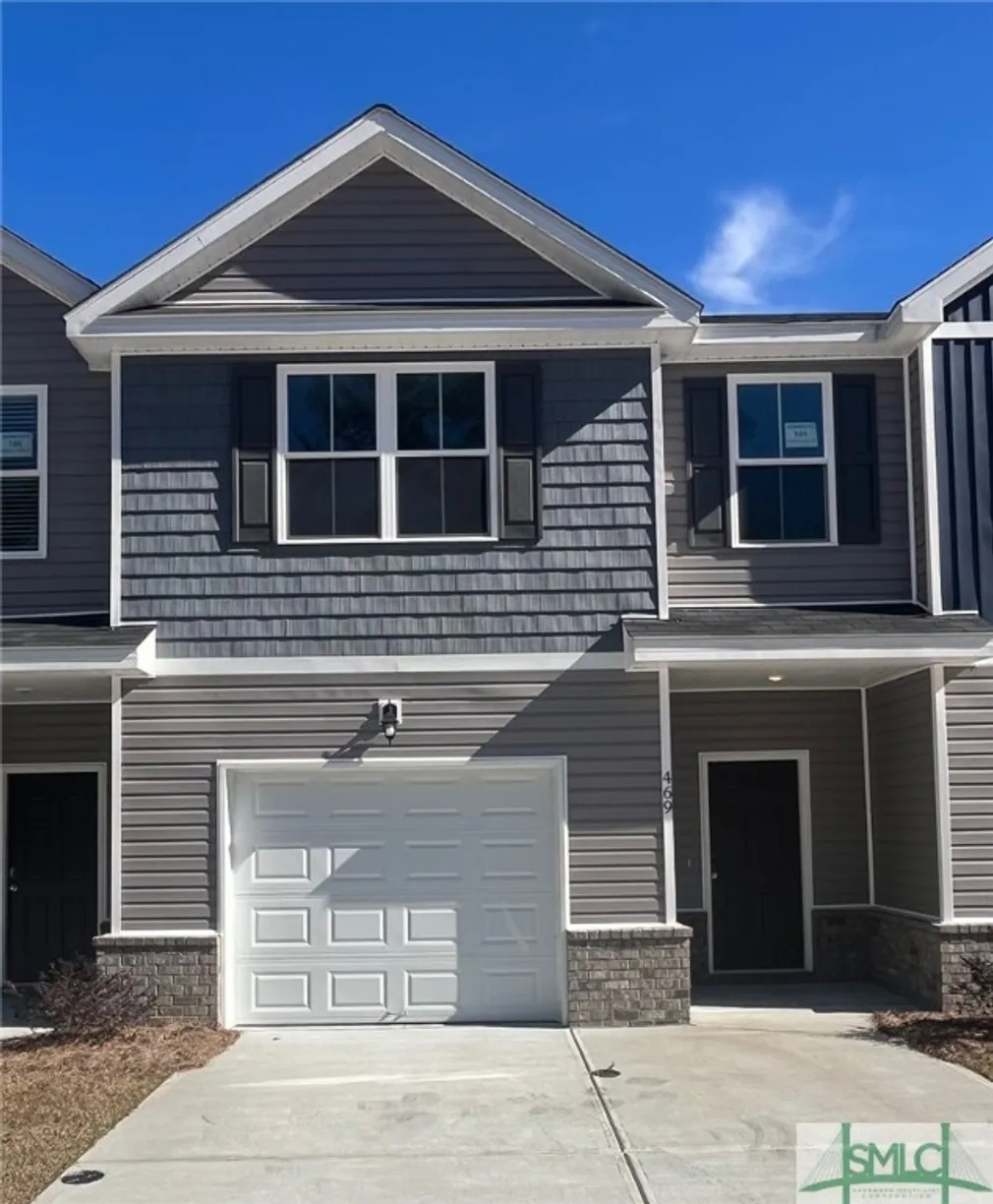 Savannah Real Estate | View 469 Governor Treutlen Circle | 3 Beds, 2 Baths