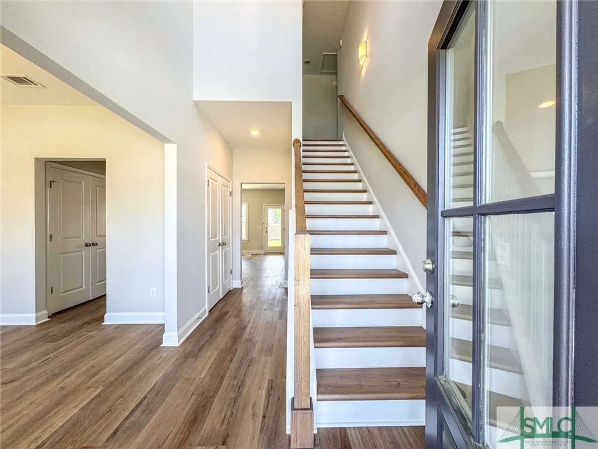 Savannah Real Estate | View 137 Holland Drive | Listing