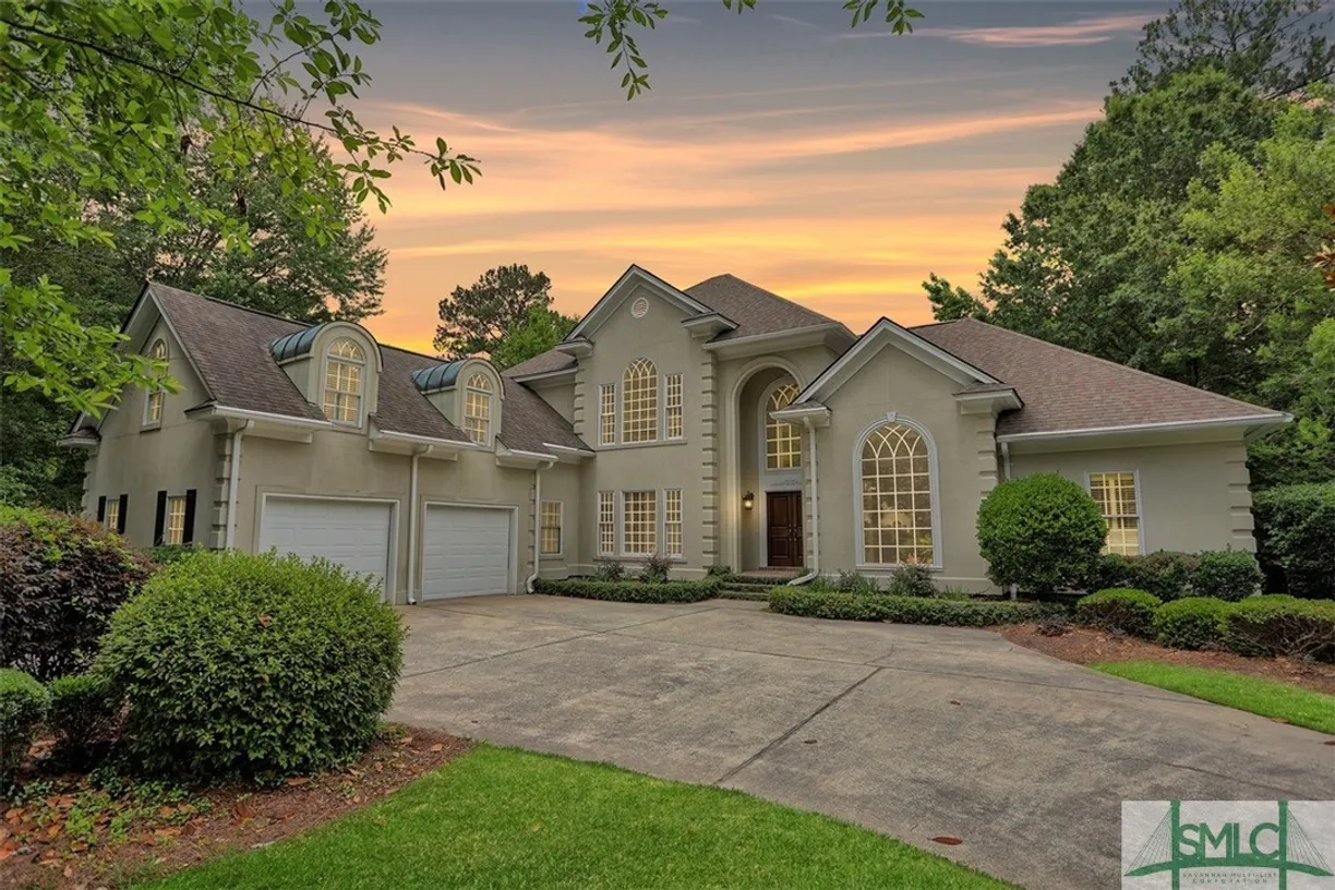 Savannah Real Estate | View 10 Cedar Point Drive | 4 Beds, 3 Baths