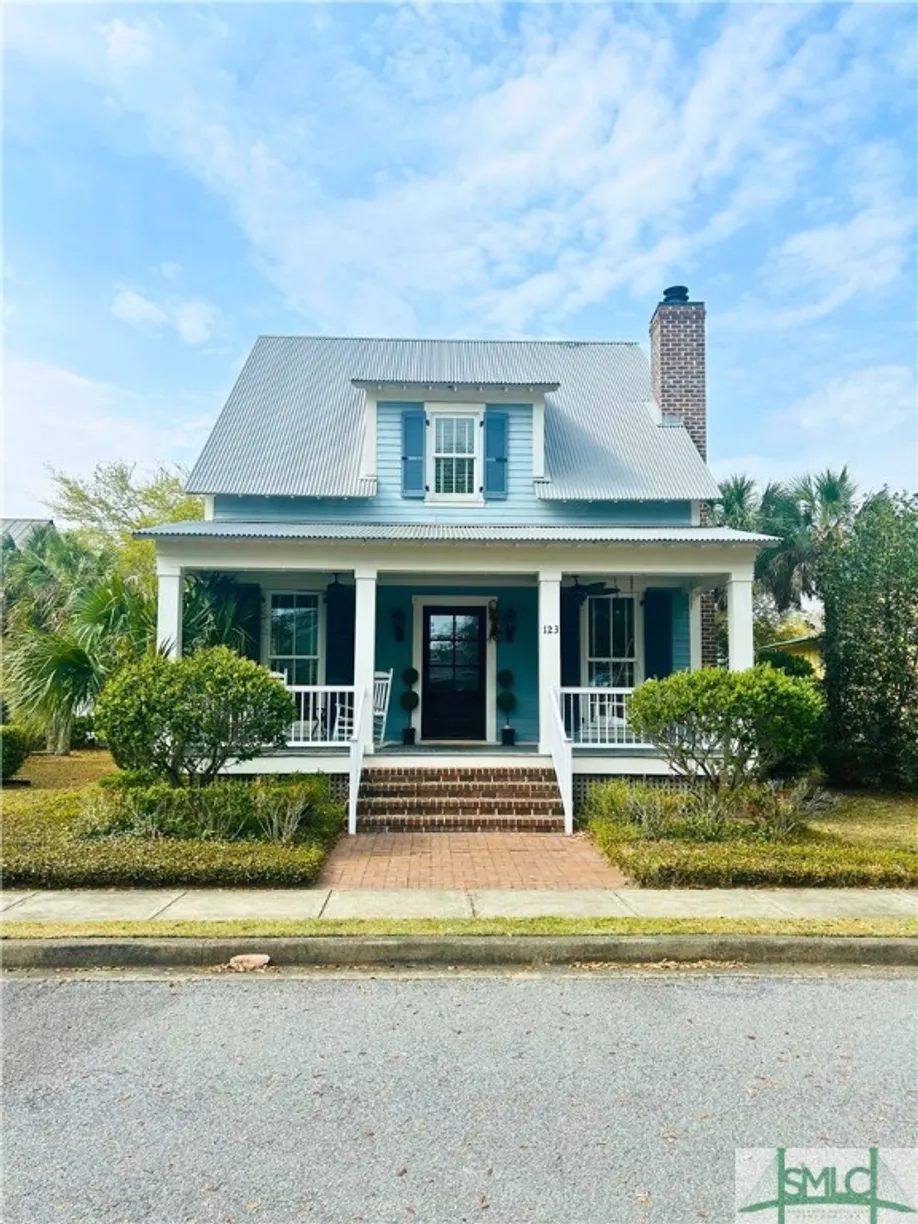 Savannah Real Estate | View 123 Yellow Bluff Drive | 2 Beds, 2 Baths