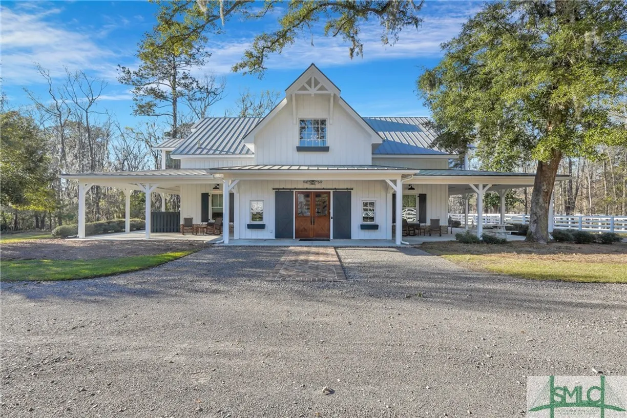 Savannah Real Estate | View 60 Sterling Creek Point | 2 Beds, 2 Baths