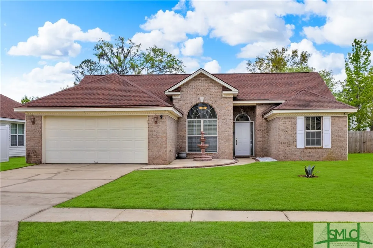 Savannah Real Estate | View 10 Salt Landing Way | 3 Beds, 2 Baths