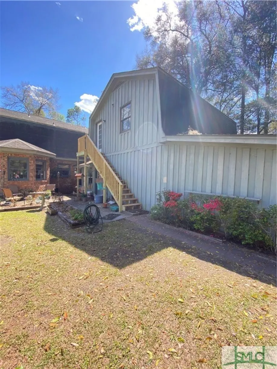Savannah Real Estate | View 976 Mill Hill Road, B | 1 Bed, 1 Bath