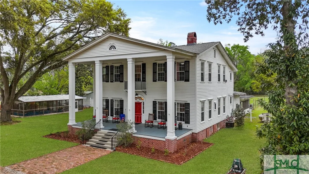 Savannah Real Estate | View 706 Central Boulevard | 6 Beds, 5 Baths