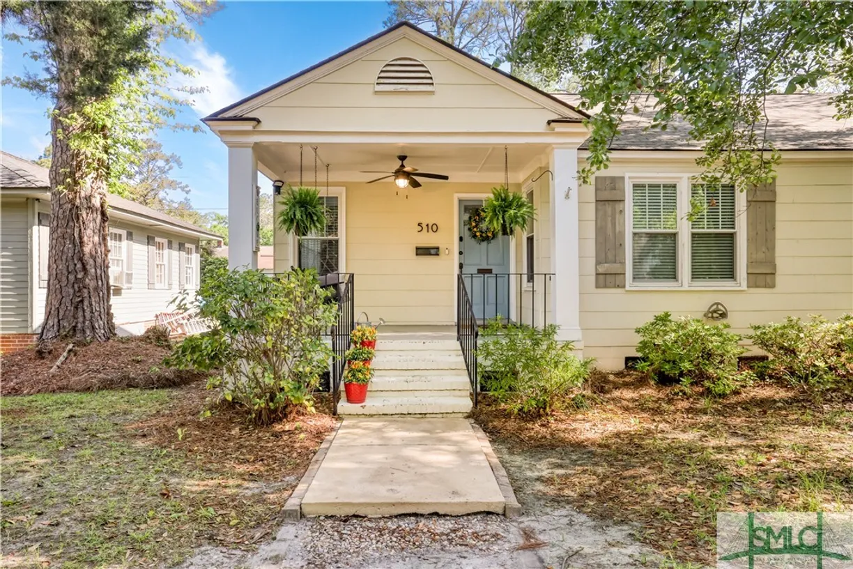 Savannah Real Estate | View 510 Columbus Drive | 3 Beds, 2 Baths