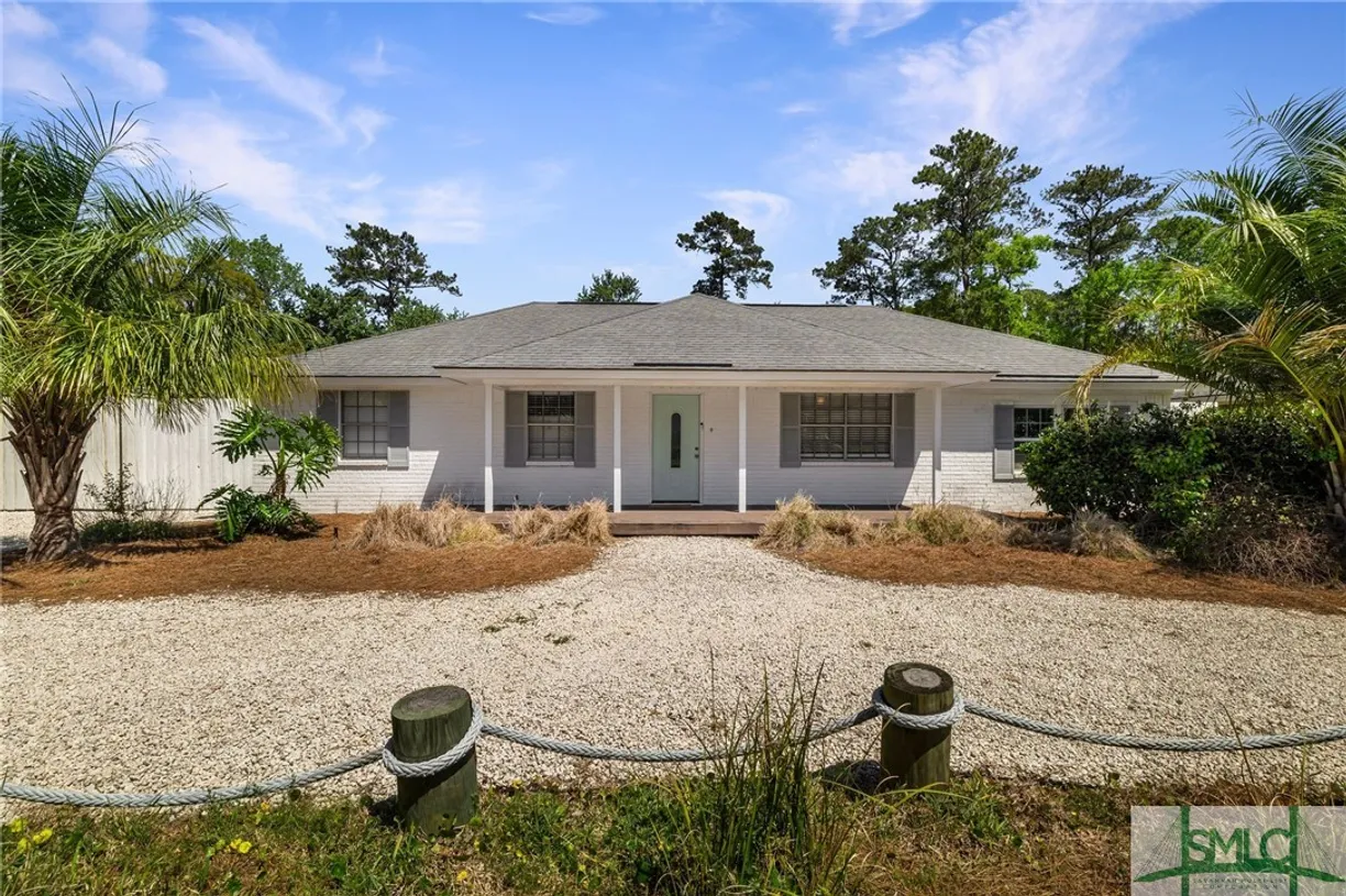 Savannah Real Estate | View 14 Galleon Court | 3 Beds, 2 Baths