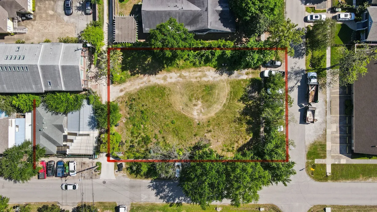 Houston Real Estate | View 224 W 8th Street | Listing