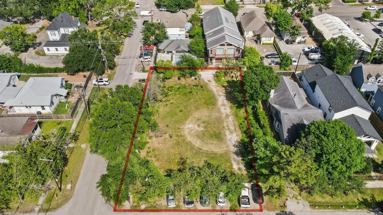 Houston Real Estate | View 224 W 8th Street