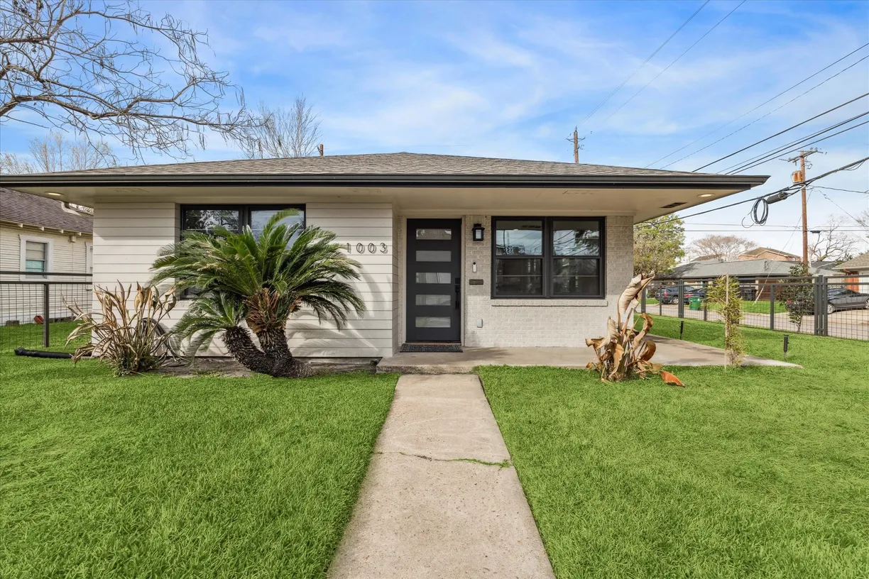 Houston Real Estate | View 1003 E 14th Street | Listing