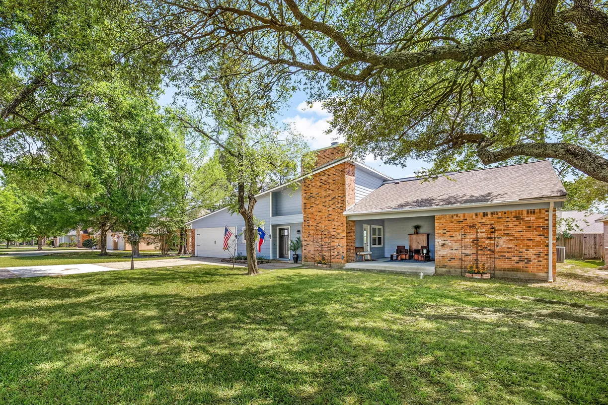 Houston Real Estate | View 12223 Walden Road | Listing
