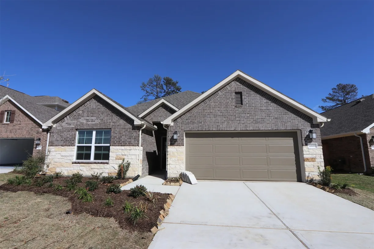Houston Real Estate | View 21618 Burgos Plaza Drive | 4 Beds, 3 Baths