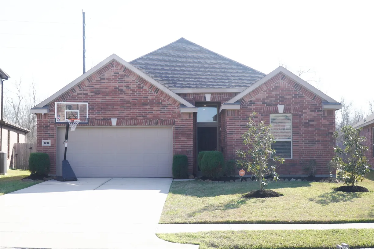 Houston Real Estate | View 3308 Regal Park Lane | 3 Beds, 2 Baths