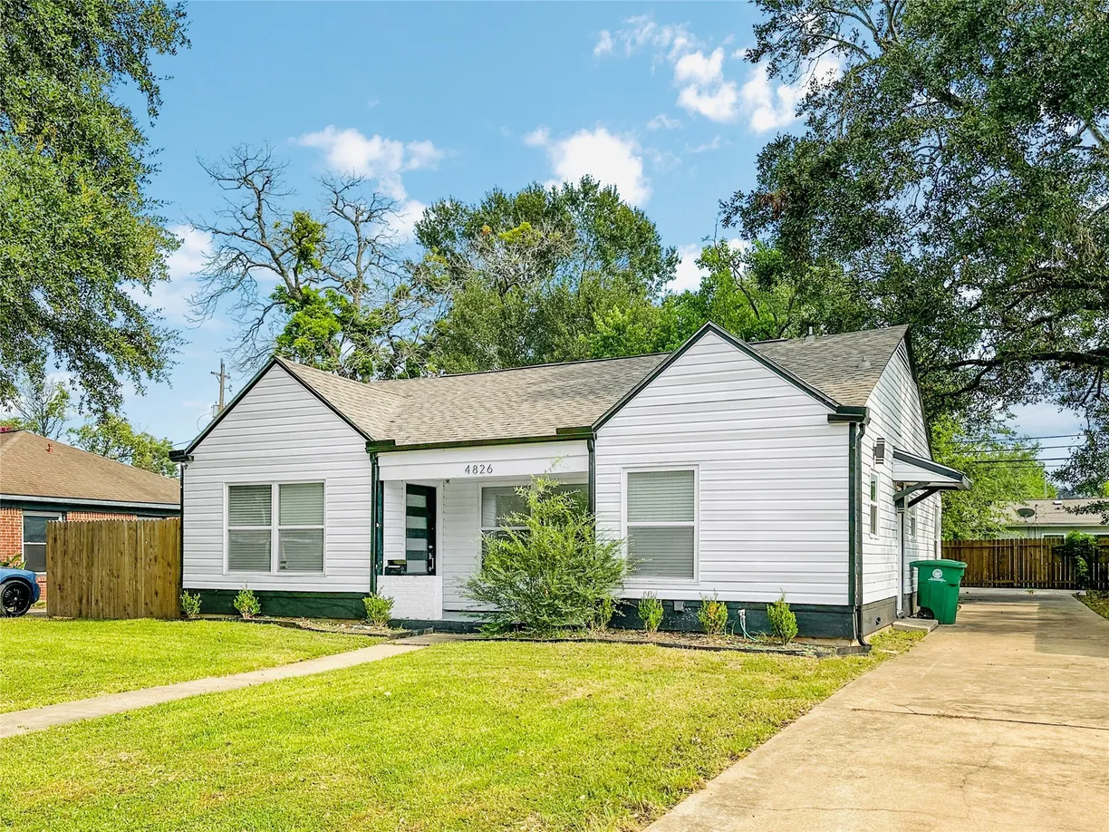 Houston Real Estate | View 4826 Ventura Lane | Listing