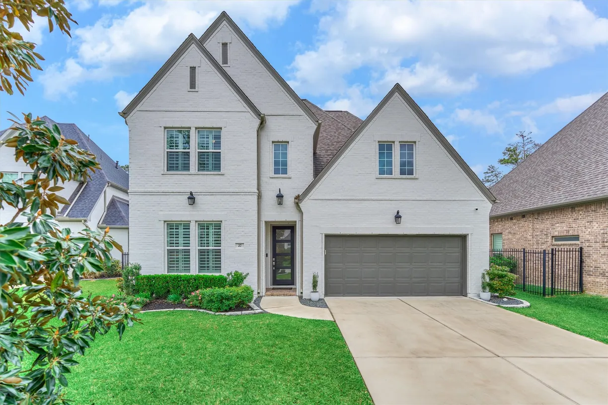 The Woodlands Real Estate | View 27 Gentle Branch Place | 4 Beds, 3 Baths