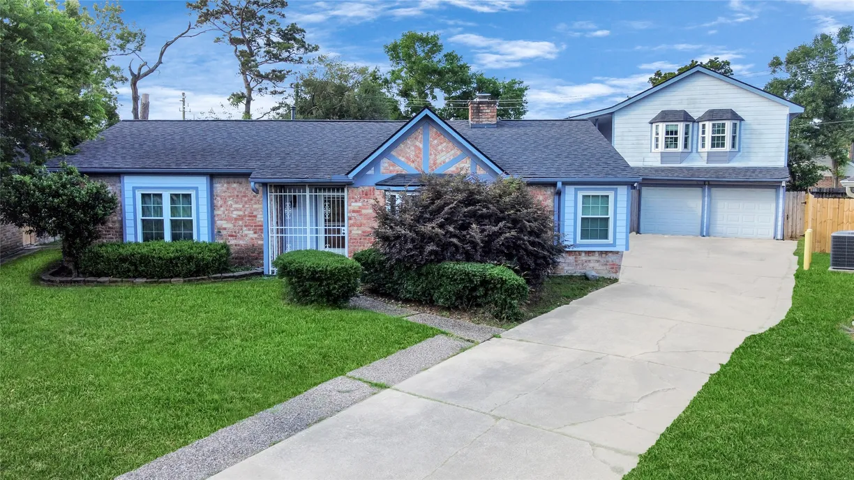 Houston Real Estate | View 13230 Ferry Hill Lane | 4 Beds, 2 Baths