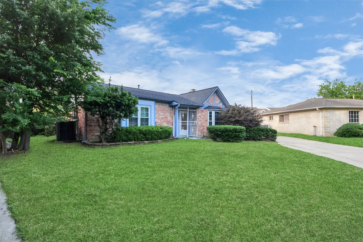 Houston Real Estate | View 13230 Ferry Hill Lane | Listing