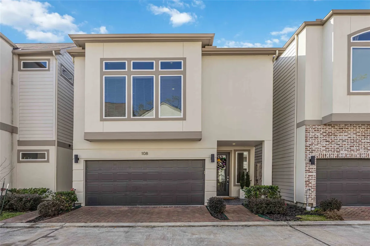 Houston Real Estate | View 108 Knightsbridge Park Lane | 3 Beds, 2 Baths