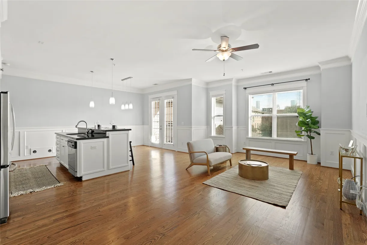 Houston Real Estate | View 2802 Morrison Street, 206 | 1 Bed, 1 Bath