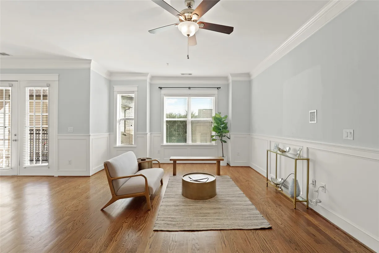 Houston Real Estate | View 2802 Morrison Street, 206 | Listing