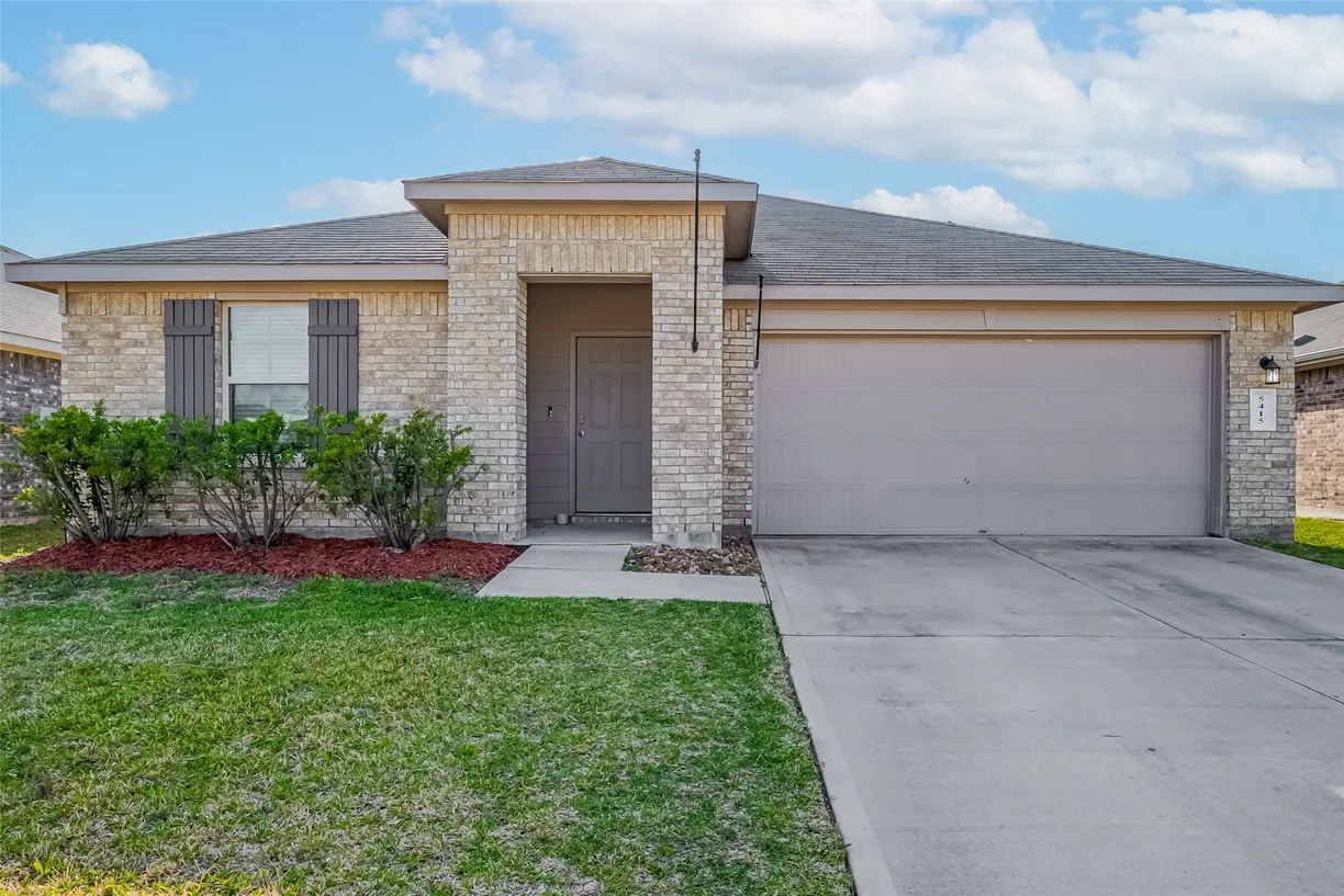 Houston Real Estate | View 5415 Clearwater Canyon Trail | 4 Beds, 2 Baths