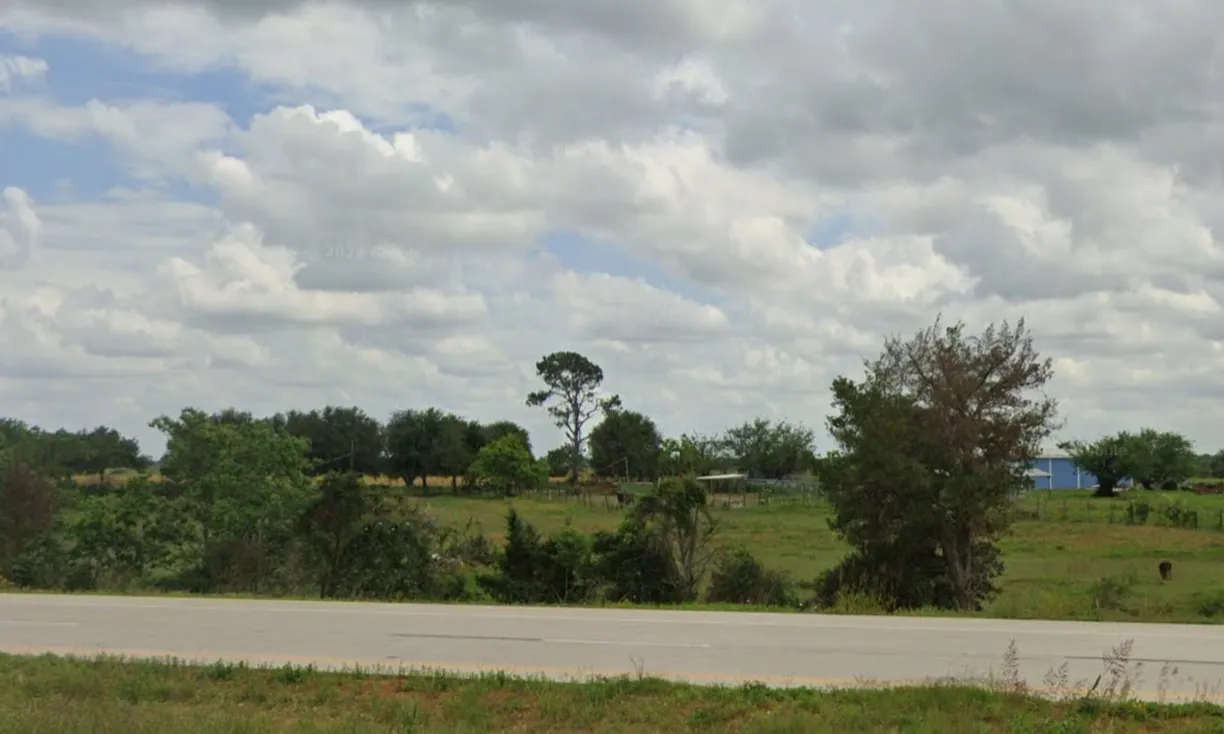 Houston Suburbs Real Estate | View 7489 SW Interstate 10 Frontage Road | Listing