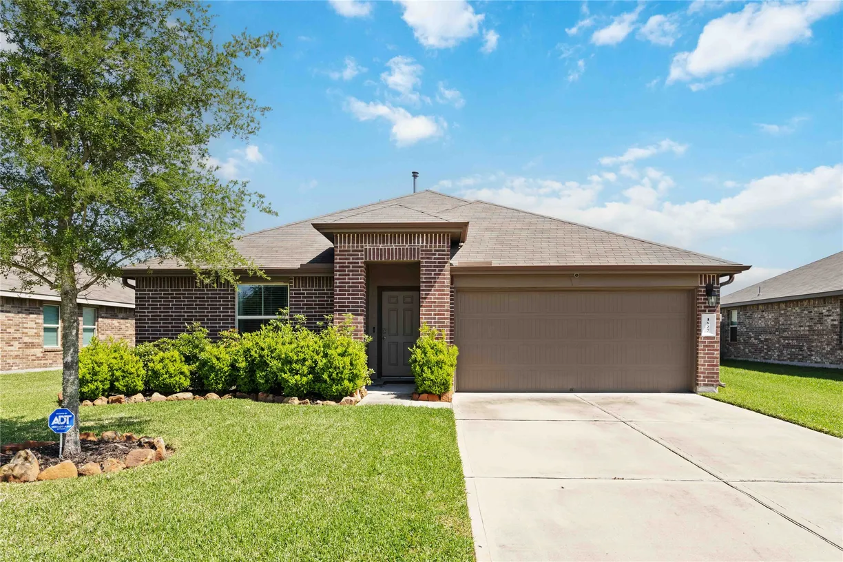 Houston Real Estate | View 1827 Bryson Heights | 3 Beds, 2 Baths