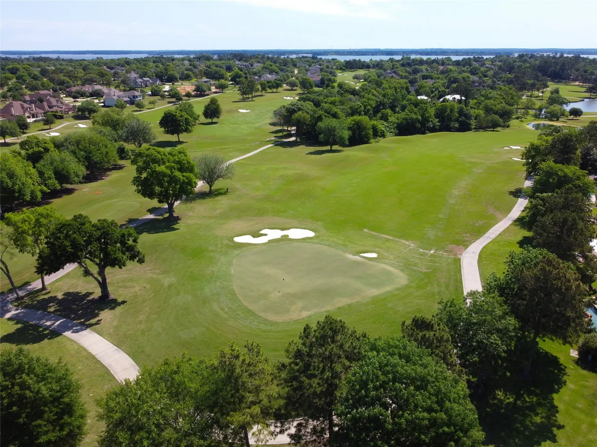 Houston Real Estate | View 108 Somerton Drive | Listing
