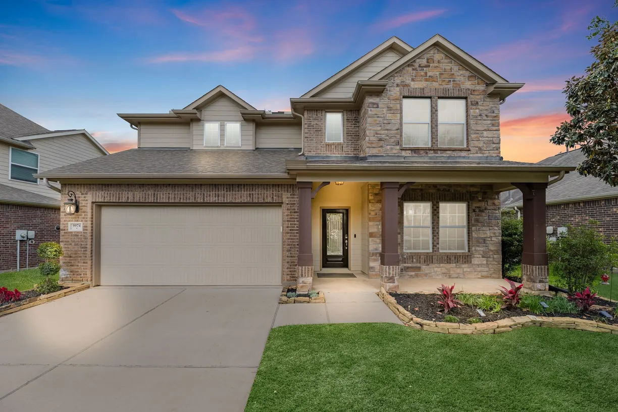 Houston Real Estate | View 9974 STONE CREEK Lane | 4 Beds, 2 Baths