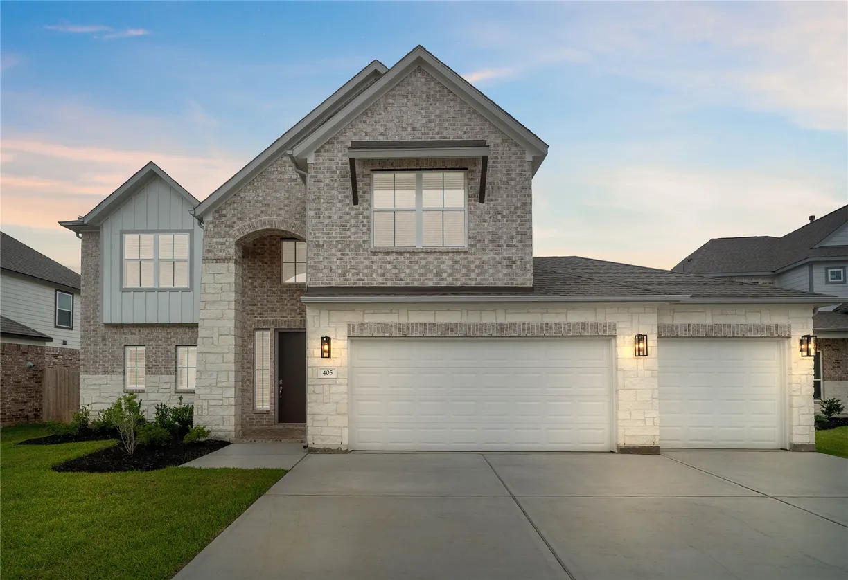 Houston Suburbs Real Estate | View 405 Inner Cove Lane | 5 Beds, 3 Baths