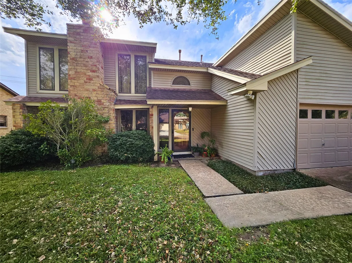 Houston Real Estate | View 11118 Sagecountry Drive | 4 Beds, 3 Baths