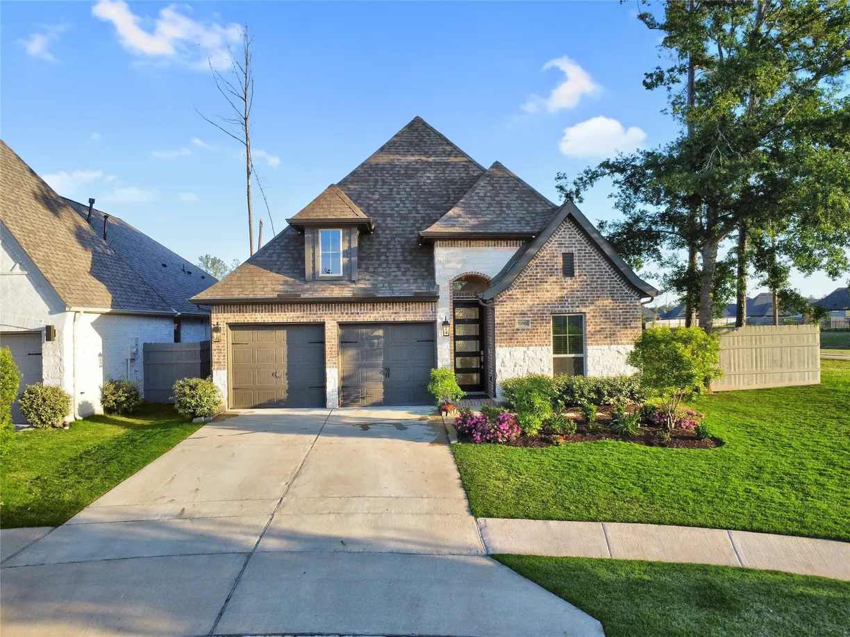 The Woodlands Real Estate | View 15906 Golden Trails Court | Listing